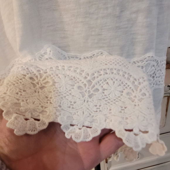 #088 Penningtons "Joy is Contagious" White tunic - Picture 5 of 6